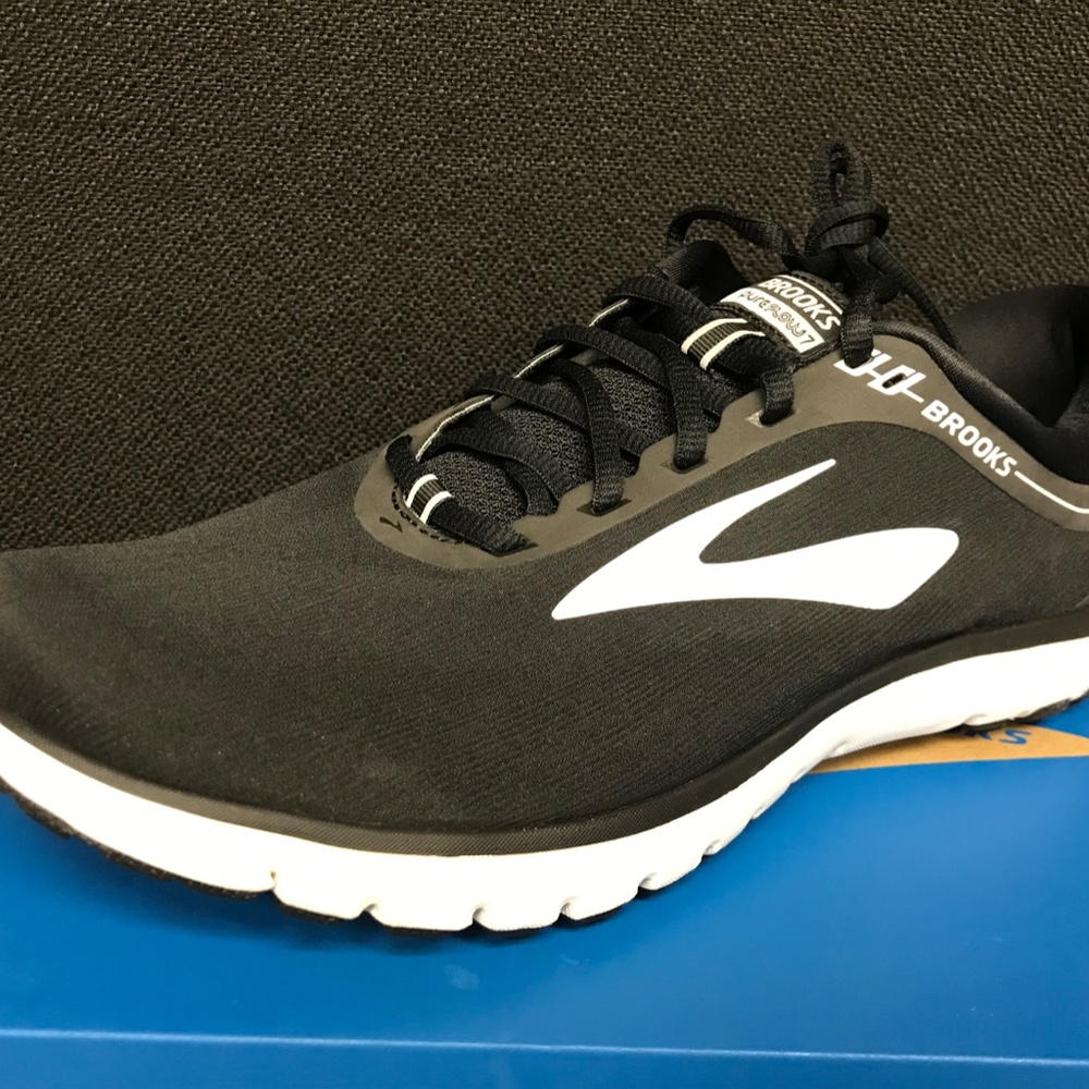 Brooks Pureflow 7 running shoes men size 10